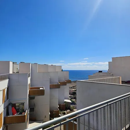 Seafront 2 Bedroom Penthouse With Parking Apartment El Medano (Tenerife)