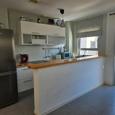Apartamento Seafront 2 Bedroom Penthouse With Parking *